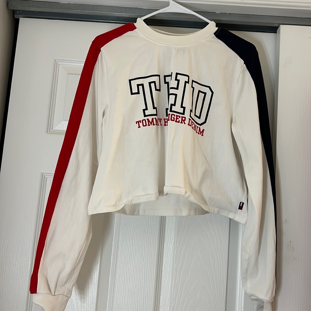 Tommy Hilfiger medium long sleeve shirt. Brand new